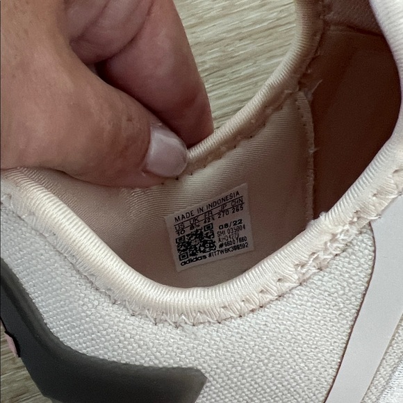 Adidas Women's Light Pink Sneakers - Picture 4 of 4